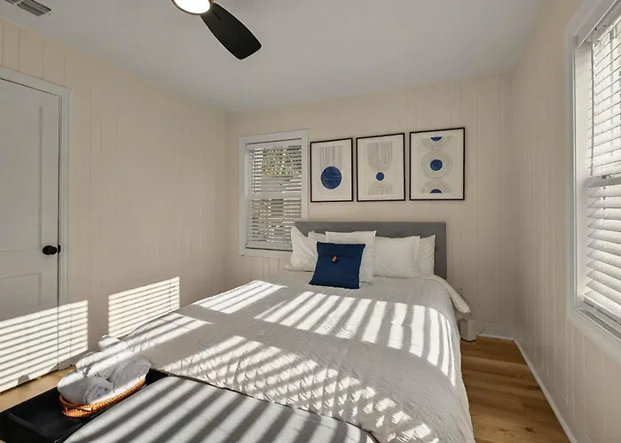 It's A Vibe- Less Than 10mins Capital,hospitals,famu,&fsu Holiday home